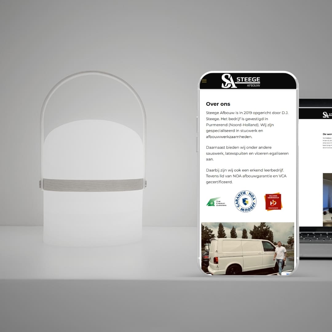 Website van Steege Afbouw op mobiel